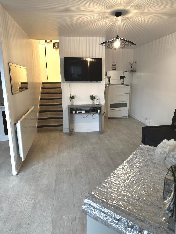 Jolie Appartement Duplex 2 Min Gare-Disney Et Paris 15 Min Noisy-le-Grand Zewnętrze zdjęcie